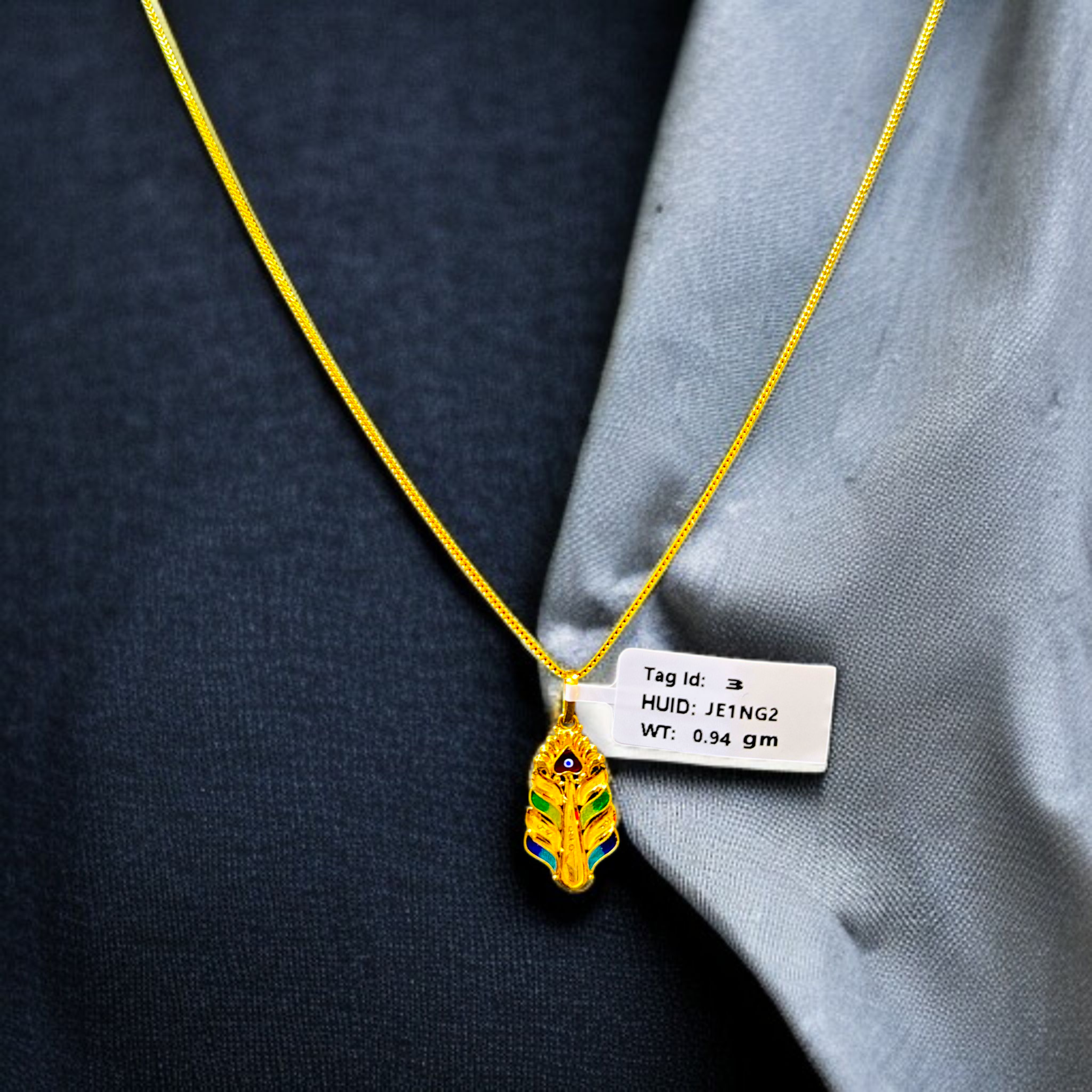 (GLC22) LOCKET WGT: 0.940 GM APPROX BIS CERTIFIED HUID HALLMARK 916 22KT GOLD LOCKET 1 PIECE FOR UNISEX. (CHAIN NOT INCLUDED).