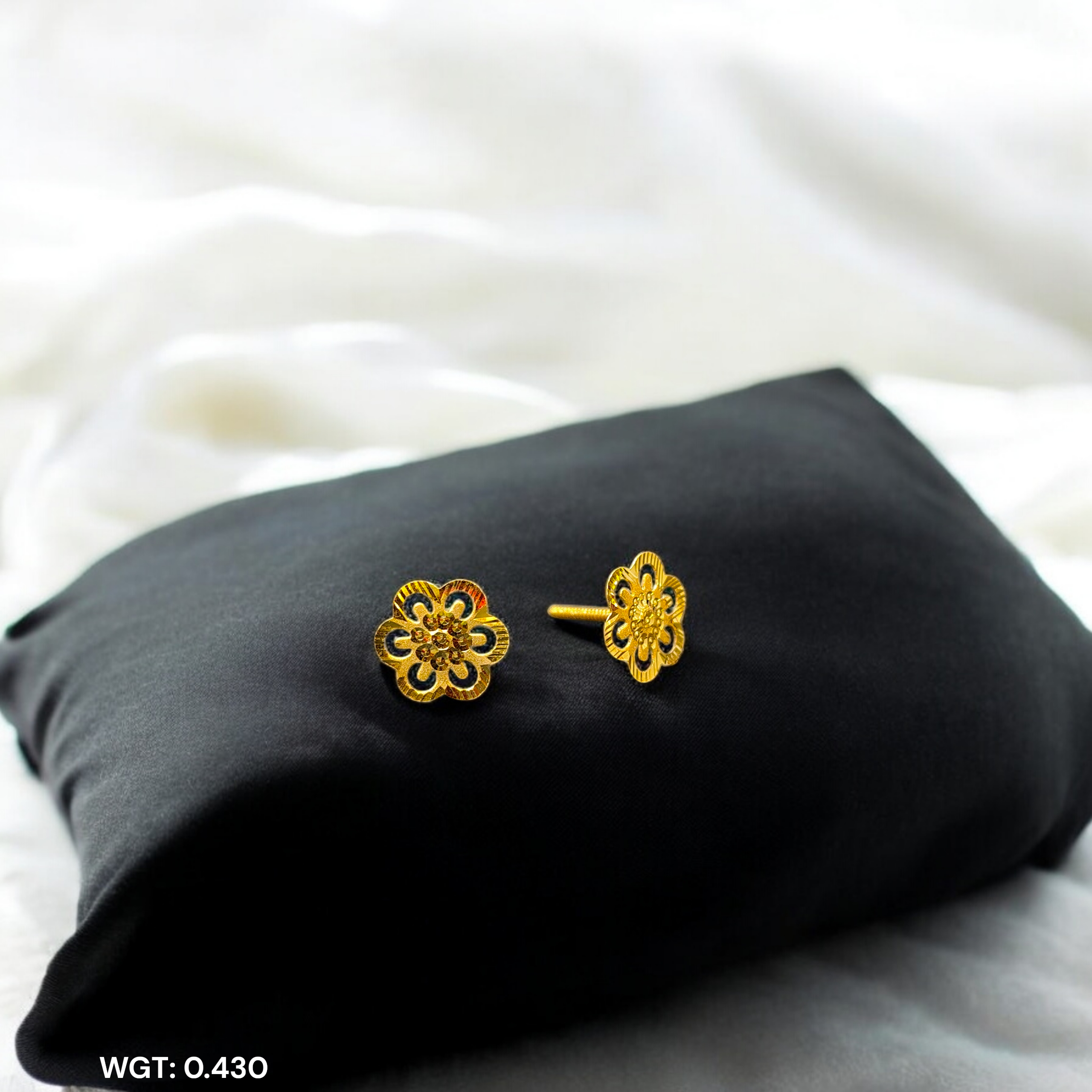 (GSE9) TRJ BABY TOPS WGT: 0.430 GM APPROX BIS CERTIFIED HUID HALLMARK 9KT GOLD STUD EARRINGS FOR WOMEN 1 PAIR FOR REGULAR USE.