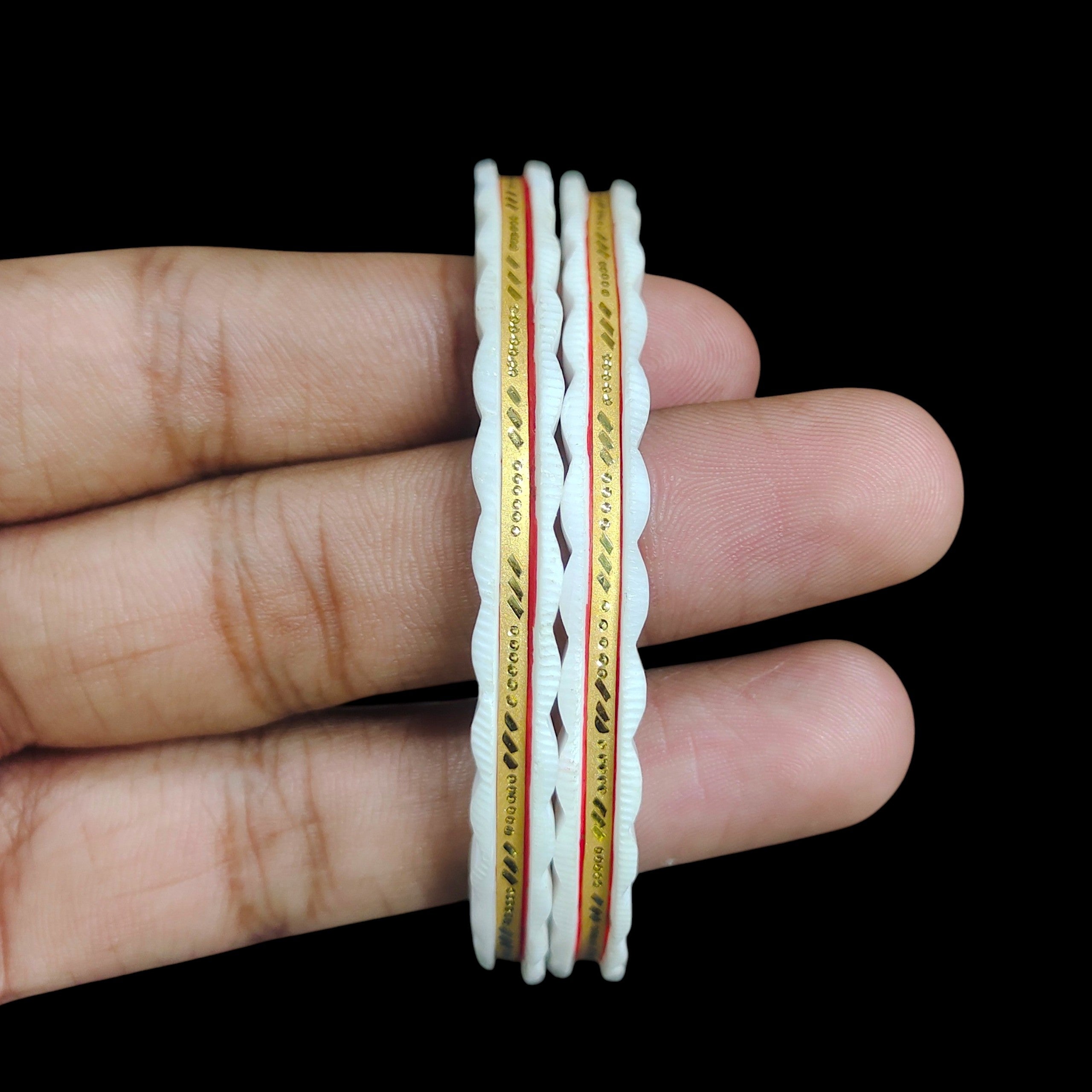 GSB9K- SIZE:28 (WGT: 0.730 GM APPROX) BIS CERTIFIED HUID HALLMARK 375 9KT GOLD SAKHA BADHANO 1 PAIR FOR WOMEN (CHILA PATH DESIGN) NOT FOR REGULAR USE.