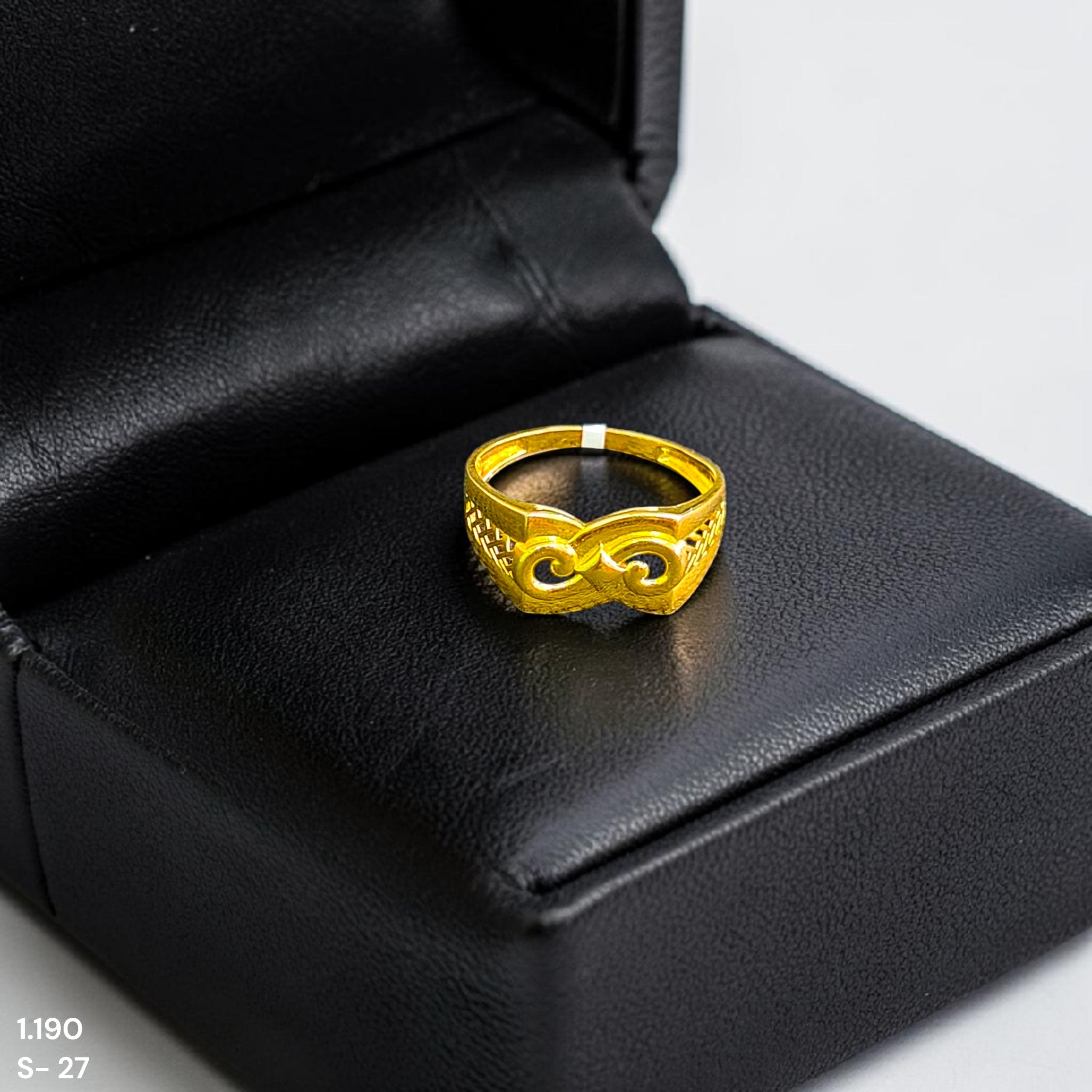 GENTS RING- TRJ (SIZE:27) WGT: 1.190 GM APPROX BIS CERTIFIED HUID HALLMARK 375 9KT GOLD FINGER RING FOR MEN 1 PIECE.