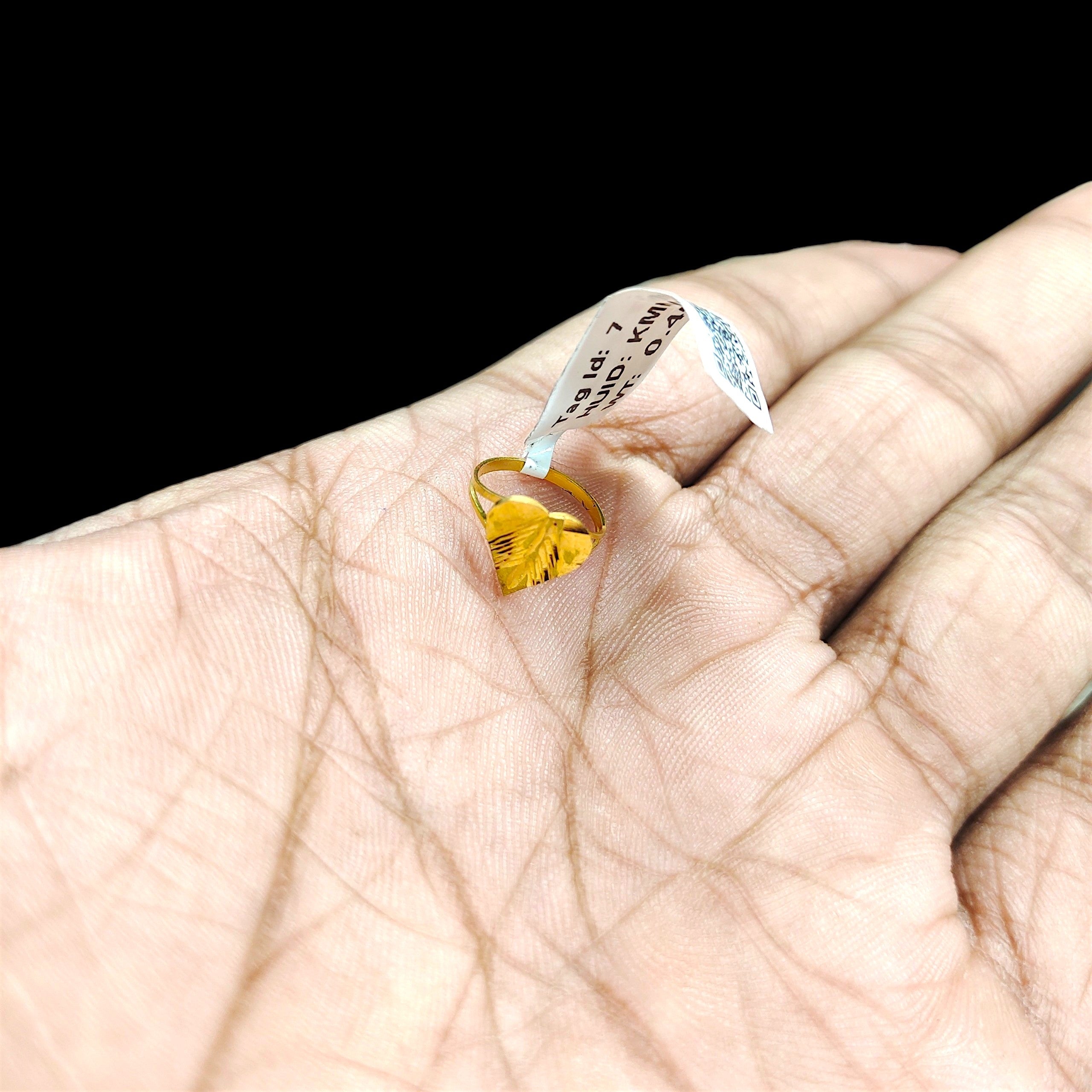 BABY JEWELLERY- TRJ WGT: 0.450 GM APPROX 22KT HUID HALLMARK GOLD BABY FINGER RING 1 PIECE FOR RICE CEREMONY & BIRTHDAY.