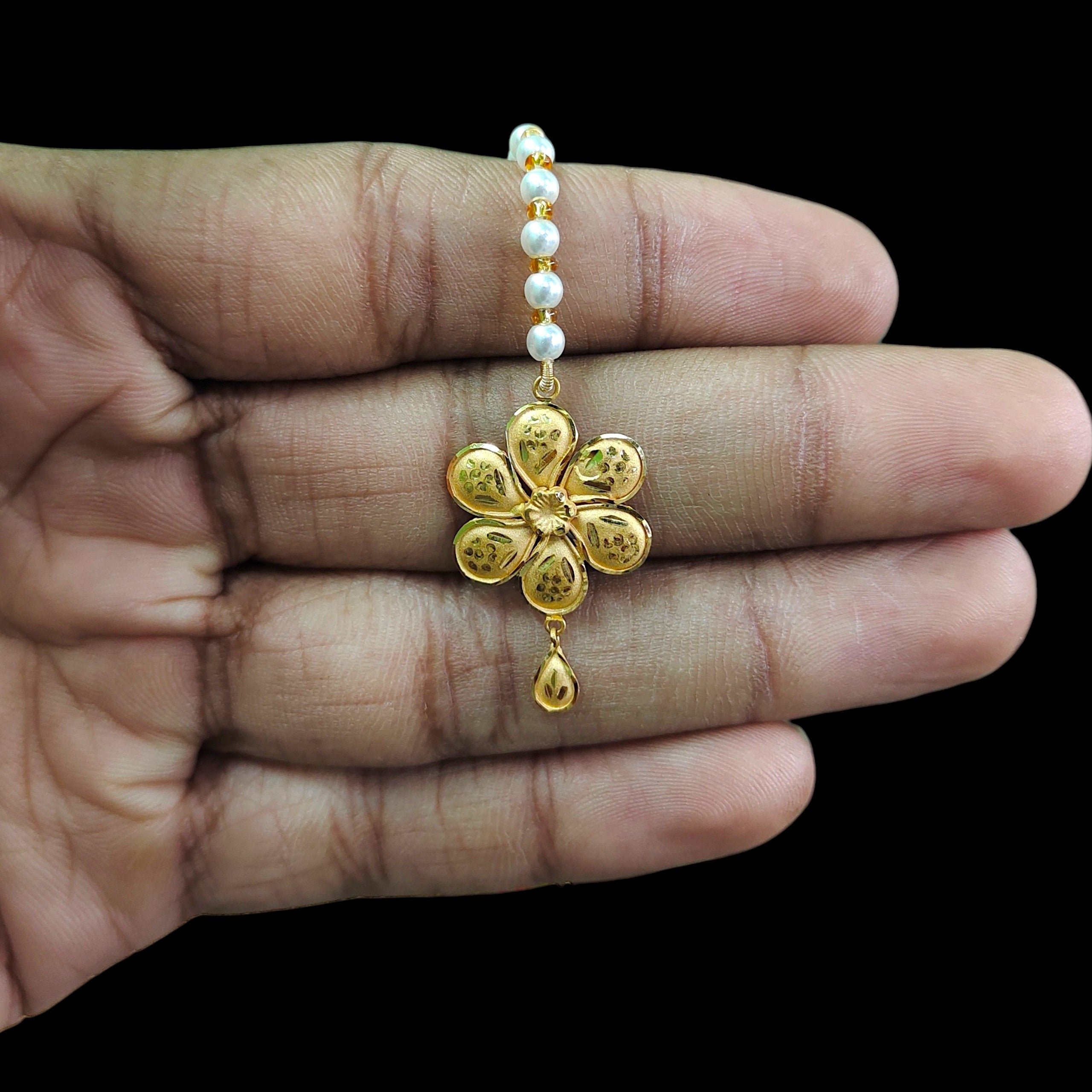 GOLD TICKLY- BIS CERTIFIED WGT: 0.710 GM APPROX HUID HALLMARK 916 22KT GOLD TICKLY (MANGTIKA) 1 PIECE FOR MARRIAGE.