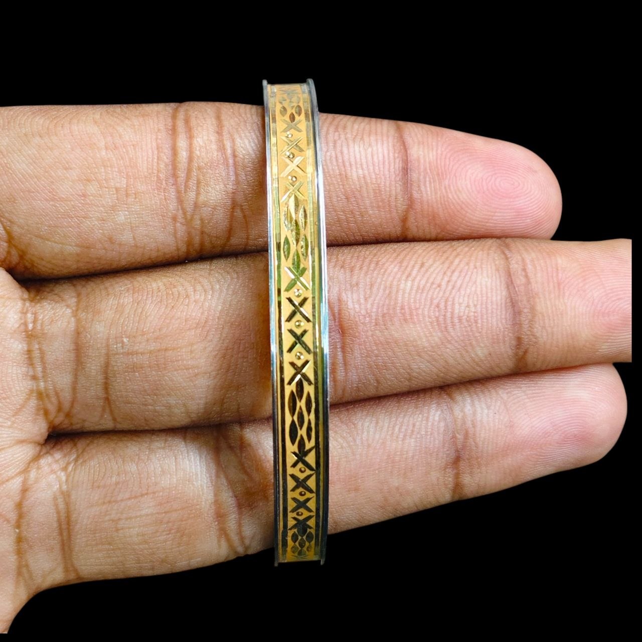 GOLD NOA- (SIZE: 26) (WGT: 1.400) GM APPROX) BIS CERTIFIED HUID HALLMARK 22KT GOLD NOA BADHANO 1 PIECE FOR WOMEN.