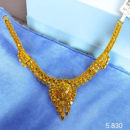 BIS CERTIFIED WGT: 5.830 GM APPROX HUID HALLMARK 22KT 916 GOLD NECKLACE CHOKER 1 PIECE FOR WOMEN(LAPPA DESIGN).