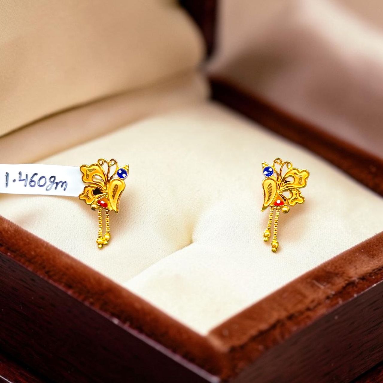 GOLD TOPS- BIS CERTIFIED WGT: 1.460 GM APPROX HUID HALLMARK 916 22KT GOLD TOPS 1 PAIR FOR WOMEN.