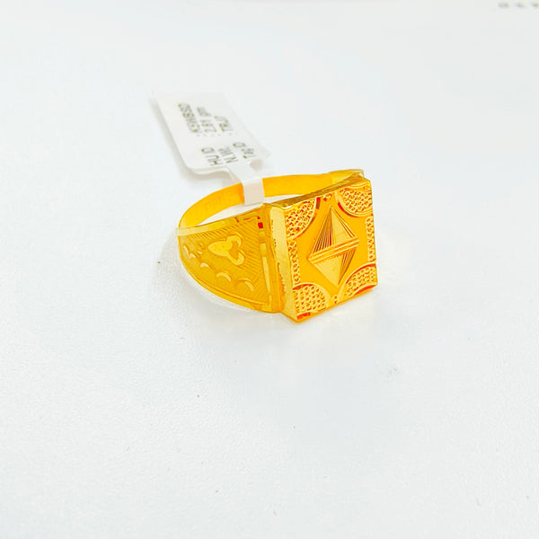 SIZE:26 (WGT: 2.610 GRAM APPROX) BIS CERTIFIED HUID HALLMARK 916 22KT GOLD GENTS FINGER RING FOR MENS 1 PIECE.