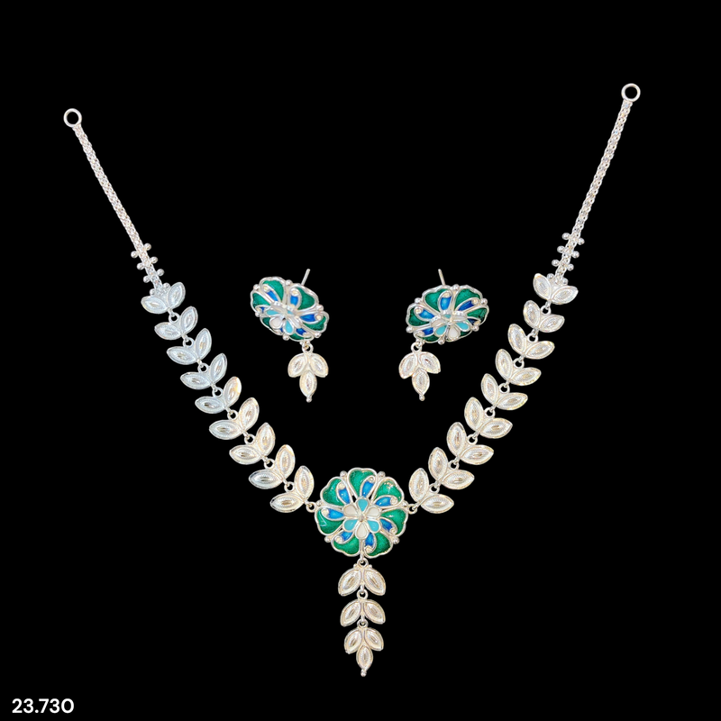 SILVER NECKLACE- CERTIFIED HALLMARK 925 SILVER NECKLACE 1 PIECE WITH EARRINGS APPROX WGT: 23.730 GM FOR BEAUTIFUL WOMEN.