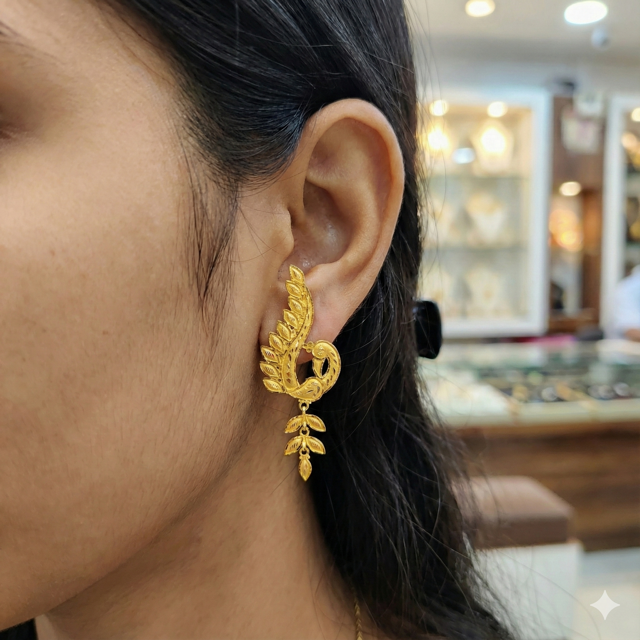 (GER22) BIS CERTIFIED WGT: 2.800 GM APPROX HUID HALLMARK 916 22KT GOLD EARRINGS KANBALA 1 PAIR FOR WOMEN.