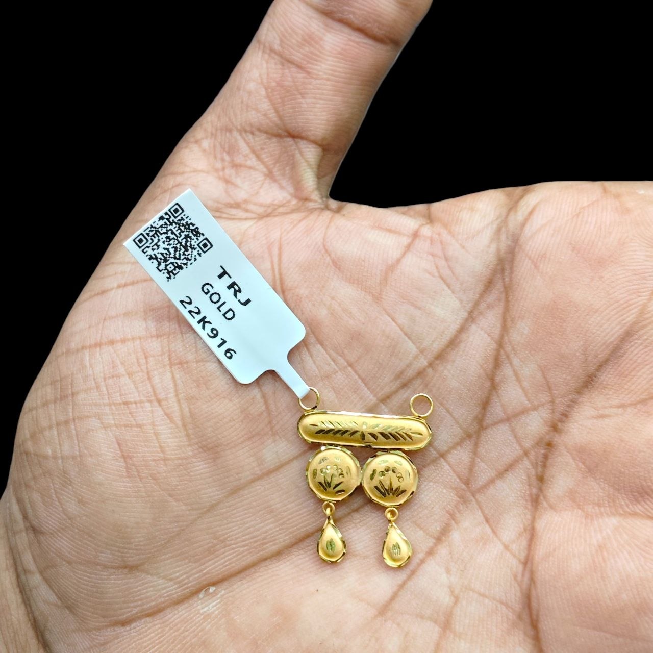 GOLD PENDANT- WGT: 0.600 GM APPROX 22KT HUID HALLMARK GOLD PENDANT MANGALSUTRA 1 PIECE WITH TASSEL.