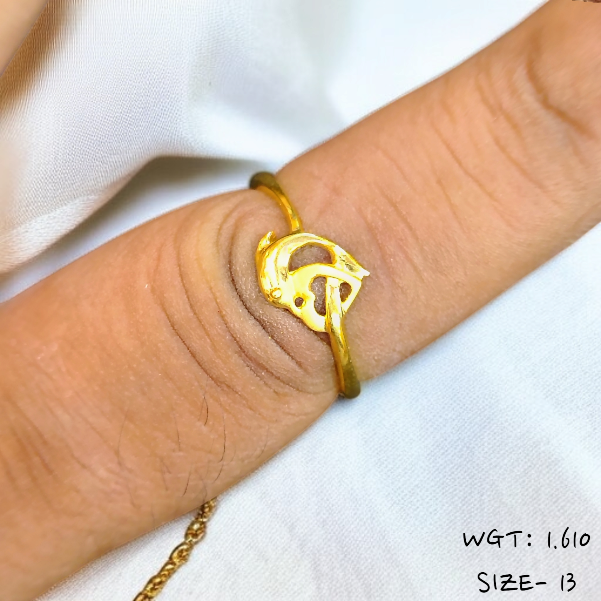 (GLFR22) TRJ (SIZE: 13) WGT: 1.610 GM APPROX 22KT HUID HALLMARK GOLD RING FOR WOMEN 1 PIECE.