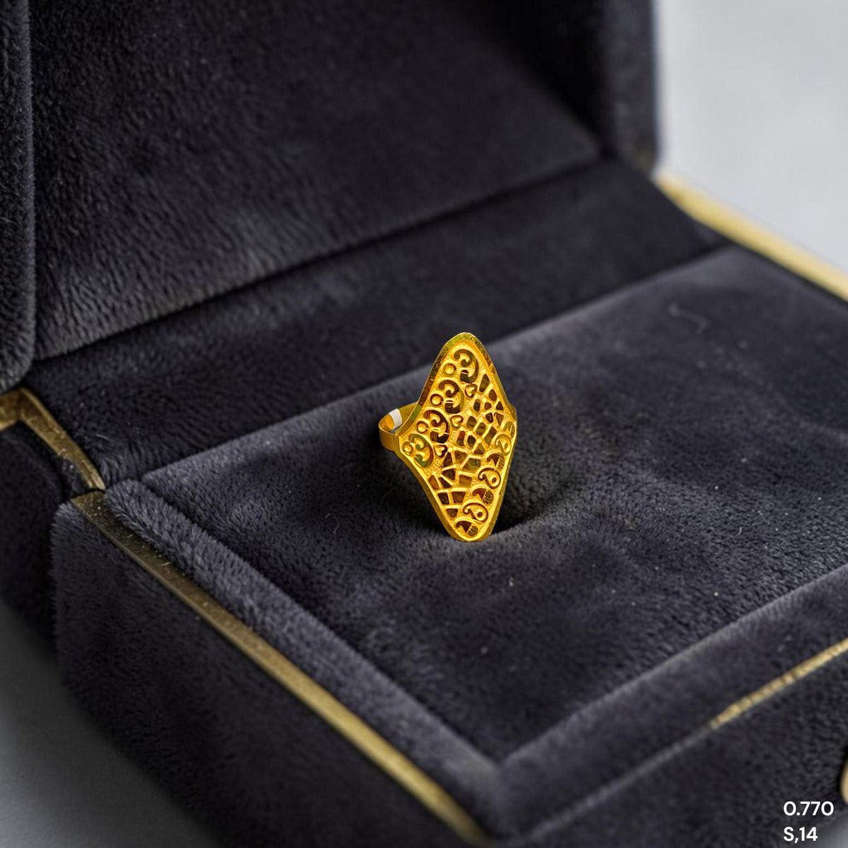 LADIES RING (B29AG4)-(SIZE: 14) WGT: 0.770 GM APPROX BIS CERTIFIED HUID HALLMARK 375 9KT GOLD RING FOR WOMEN 1 PIECE.