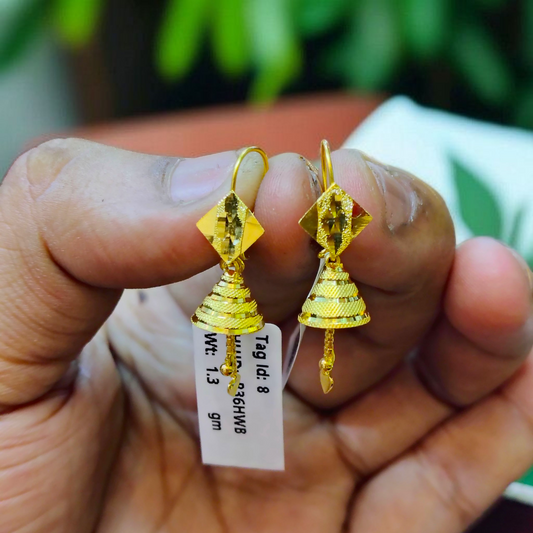 (GER22) BIS CERTIFIED WGT: 2.610 GM APPROX HUID HALLMARK 916 22KT GOLD SAFETIPIN EARRINGS 1 PAIR FOR WOMEN.