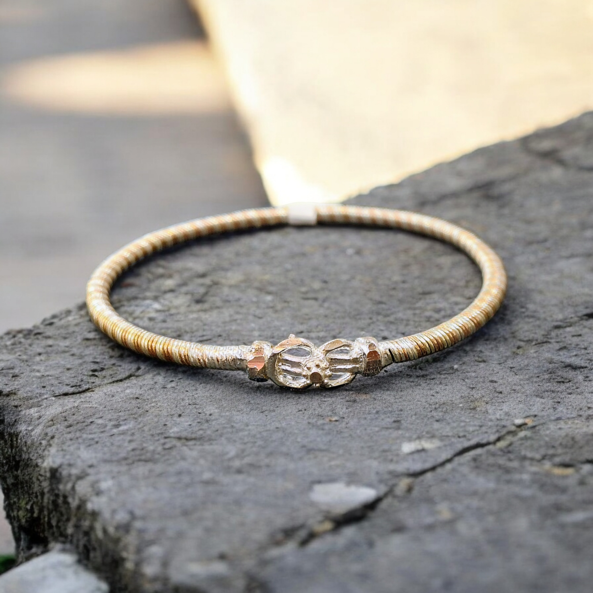 SILVER NOA- 625 SILVER NOA (3 DHATU PACH NOA 5 GM APPROX) SILVER+COPPER+IRON WITH SILVER FASH MUKH (1 PIECE) SOLD ON MRP FOR MARRIED WOMEN.