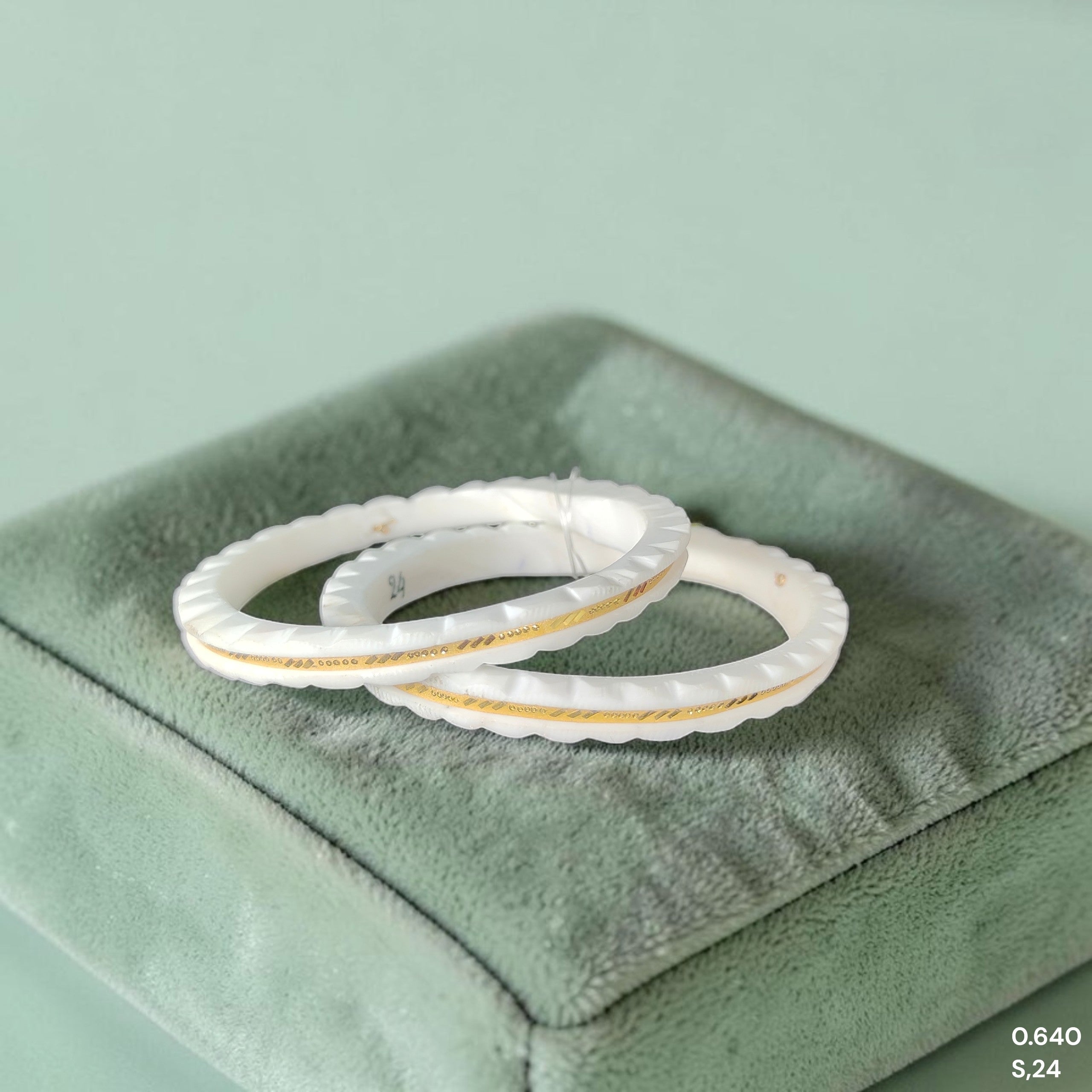 GSB9K- SIZE:24 (WGT: 0.640 GM APPROX) BIS CERTIFIED HUID HALLMARK 375 9KT GOLD SAKHA BADHANO 1 PAIR FOR WOMEN (CHILA PATH DESIGN) NOT FOR REGULAR USE.