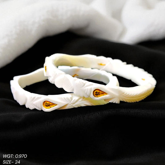 (GSB22) TRJ (SIZE: 24) WGT: 0.970 GM APPROX HUID HALLMARK 22KT GOLD DESIGN SAKHA BADHANO BANGLES 1 PAIR DESIGN FOR REGULAR USE.