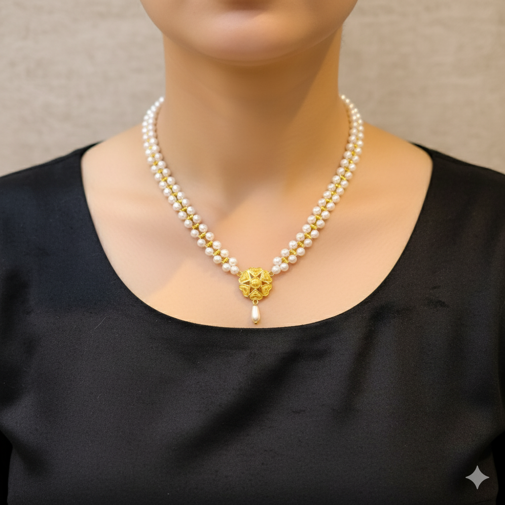 (GMP22) BIS CERTIFIED WGT: 0.390 GM APPROX HUID HALLMARK 916 22KT GOLD MOTI PENDANT 1 PIECE FOR YOUR BEAUTIFUL WIFE.