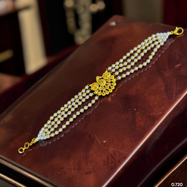 GOLD MANTASHA- (GRD5HY)-(WGT: 0.720 GM APPROX) BIS CERTIFIED HUID HALLMARK 375 9KT GOLD MOTI MANTASHA WITH PEARL CHAIN FOR WOMEN.