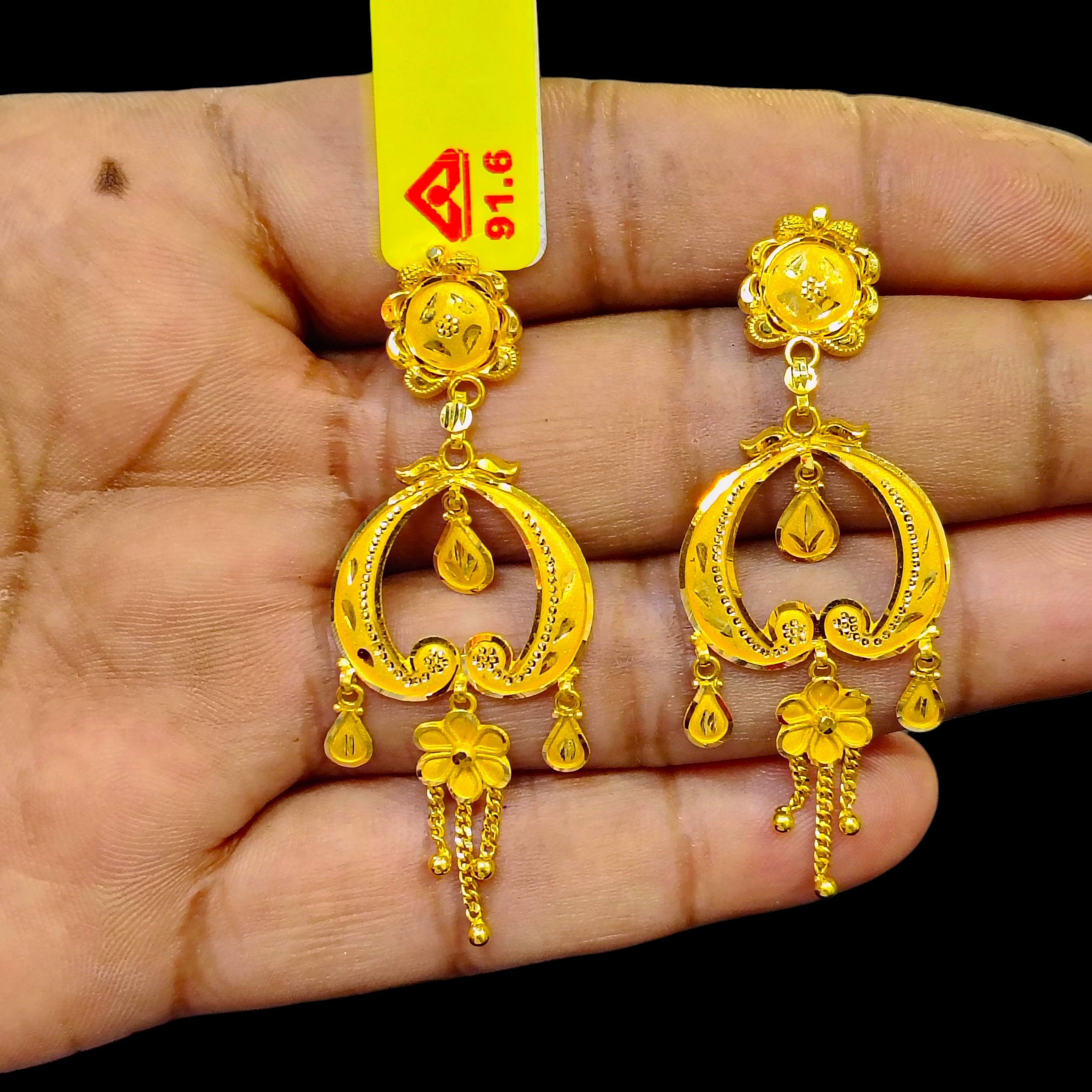 (GER22) BIS CERTIFIED WGT: 4.540 GM APPROX HUID HALLMARK 916 22KT GOLD EARRINGS KANBALA 1 PAIR FOR WOMEN.