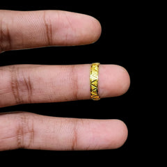 LADIES RING- (1VG1AJ)-(SIZE: 14) WGT: 0.630 GM APPROX BIS CERTIFIED HUID HALLMARK 9KT GOLD THUMB RING FOR UNISEX 1 PIECE.