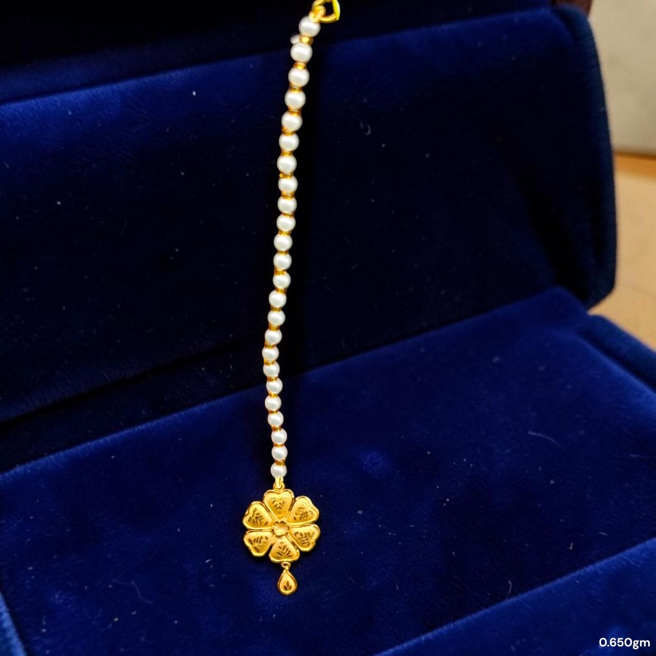 GOLD TICKLY- BIS CERTIFIED WGT: 0.650 GM APPROX HUID HALLMARK 916 22KT GOLD TICKLY (MANGTIKA) 1 PIECE FOR MARRIAGE.