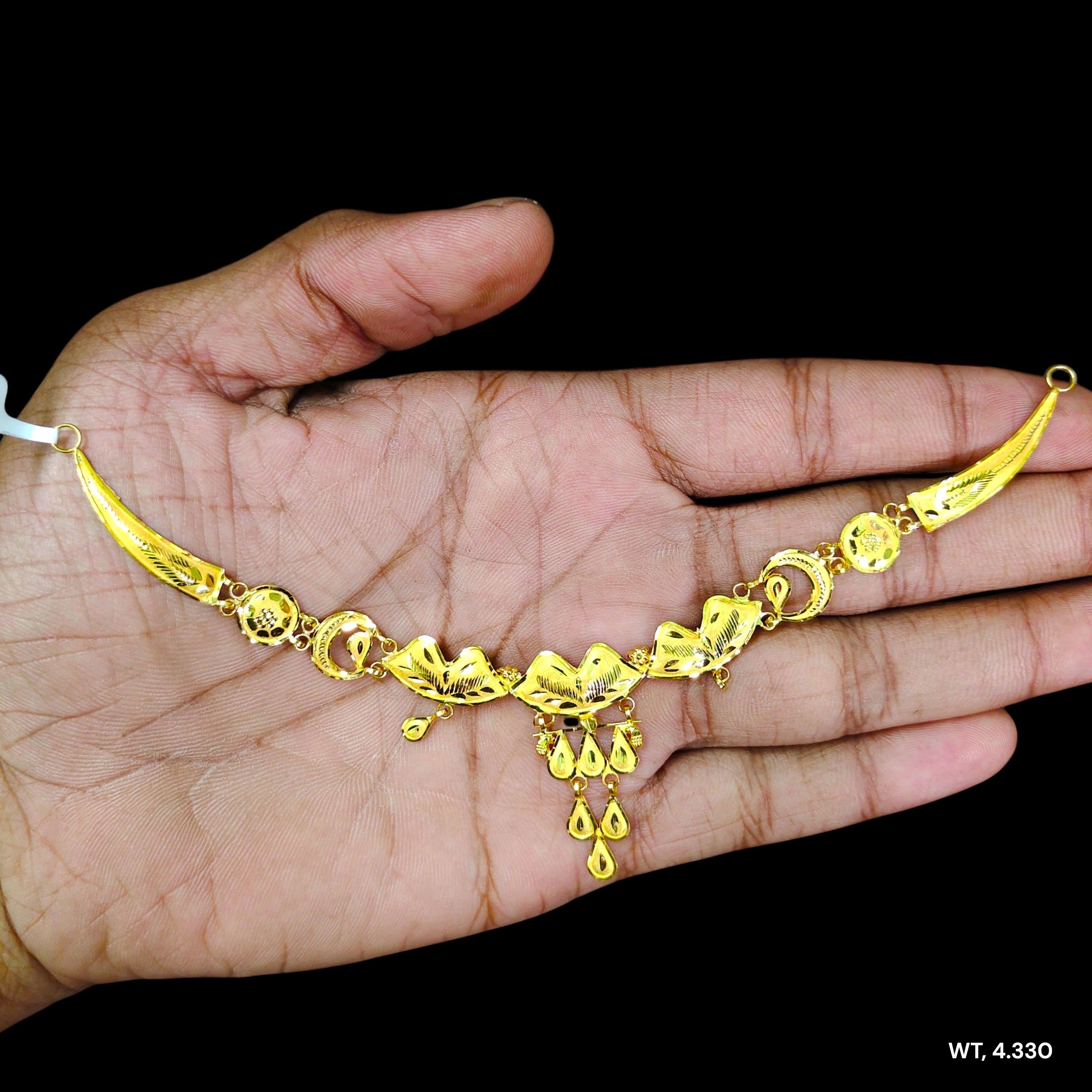GOLD NECKLACE- BIS CERTIFIED HUID HALLMARK 916 22KT GOLD NECKLACE CHOKER (WGT: 4.330 GM APPROX) 1 PIECE FOR WOMEN.
