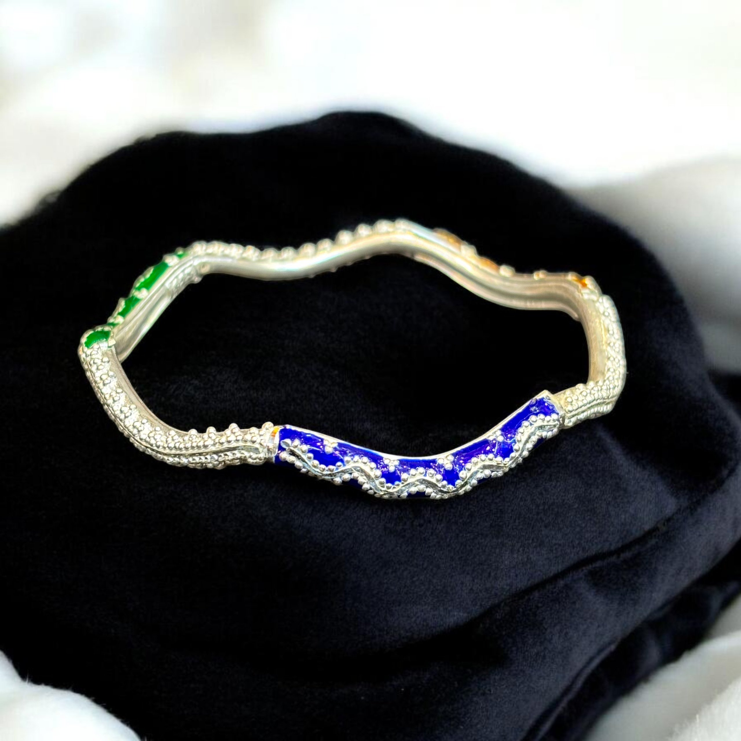 LUXURY SILVER BALA- (SIZE 25) CERTIFIED BIS HALLMARK 925 SILVER BEKI BALA (MANIPUR DESIGN) APPROX WGT: 13.120 GM (1 PIECE) FOR REGULAR USE FOR WOMEN.