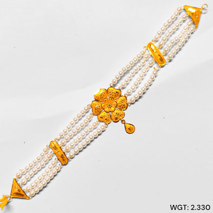 TRJ WGT: 2.330 GM APPROX HUID HALLMARK 22KT GOLD MOTI CHOKER 1 PIECE WITH ADJUSTABLE TASSEL.