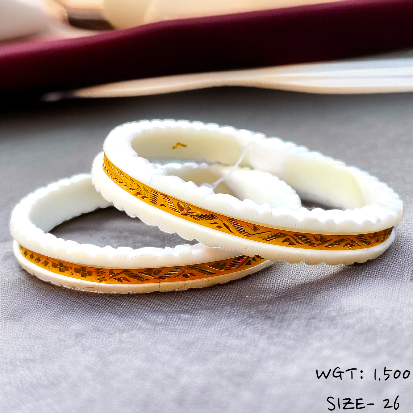 TRJ (SIZE: 26) WGT: 1.500 GM APPROX HUID HALLMARK 22KT GOLD SAKHA BANGLES 1 PAIR DESIGN FOR REGULAR USE.