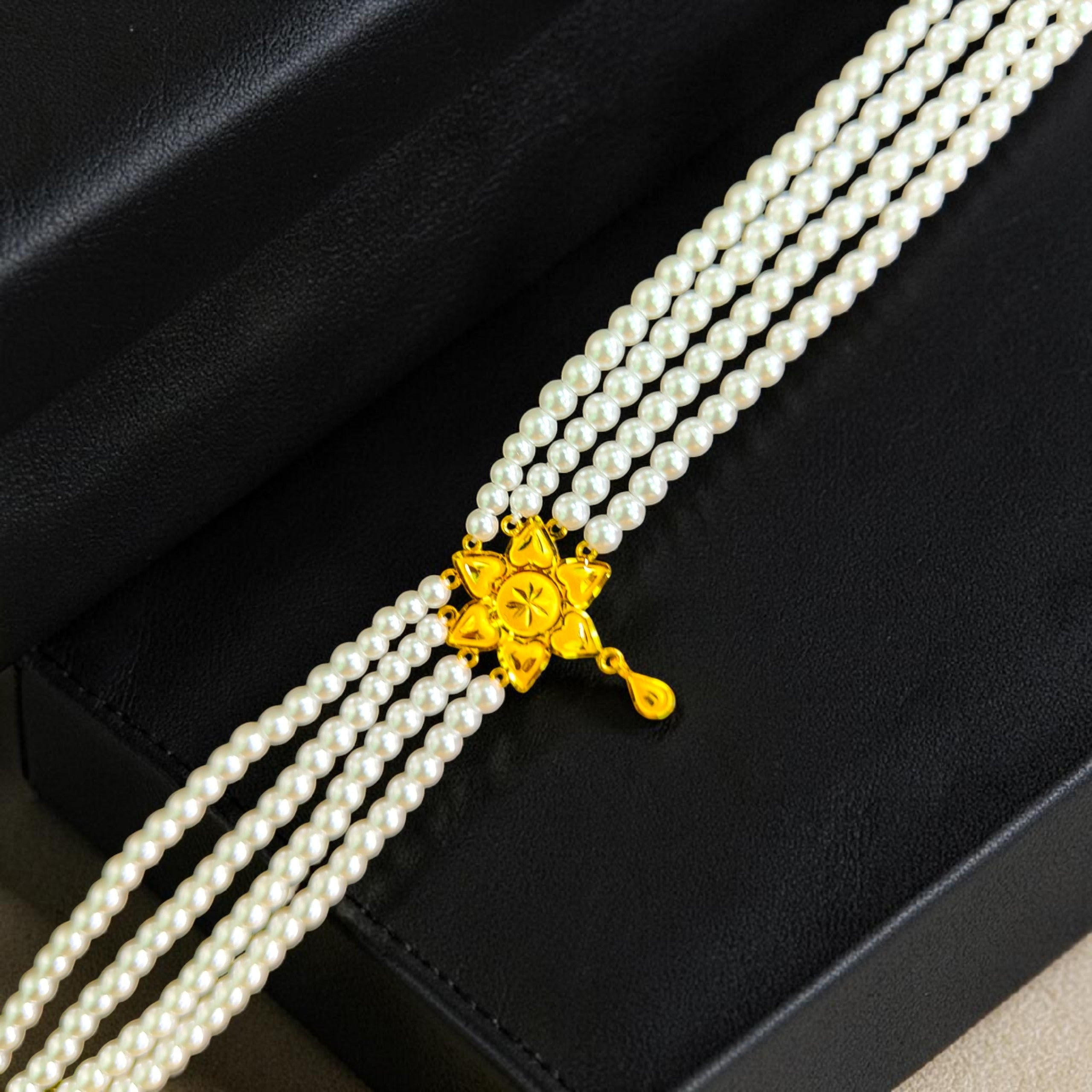 GOLD MOTI HAR- CERTIFIED BIS HUID HALLMARK 916 22KT GOLD MOTI CHOKER 1 PIECE (WGT: 0.940 GM) WITH ADJUSTABLE TASSEL FOR GIFT IN MARRIAGE.