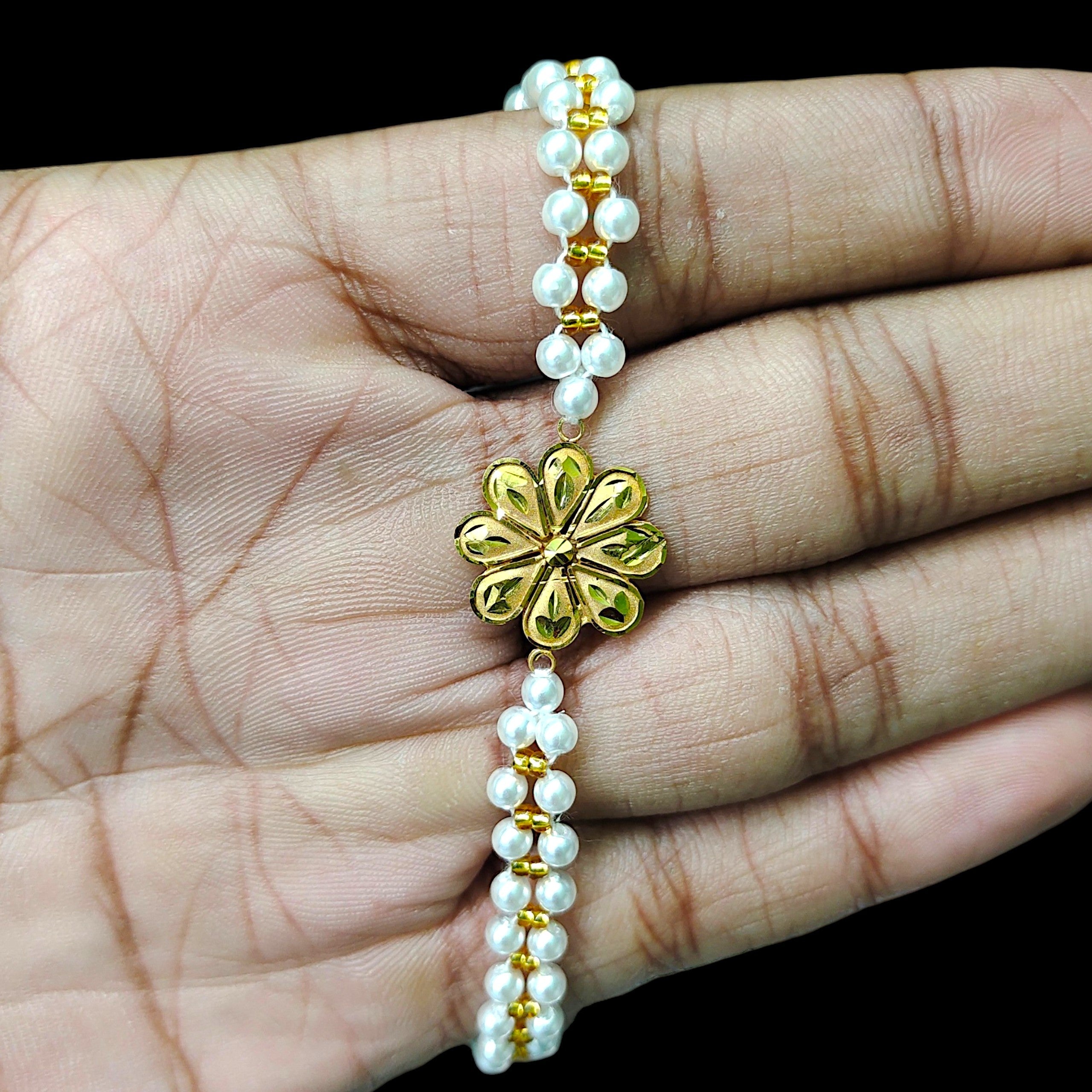 GOLD WRISTLET- (WGT: 0.460 GM APPROX) BIS CERTIFIED HUID HALLMARK 375 9KT GOLD WRISTLET (BRACELET) WITH MOTI CHAIN FOR WOMEN (ADJUSTABLE SIZE).