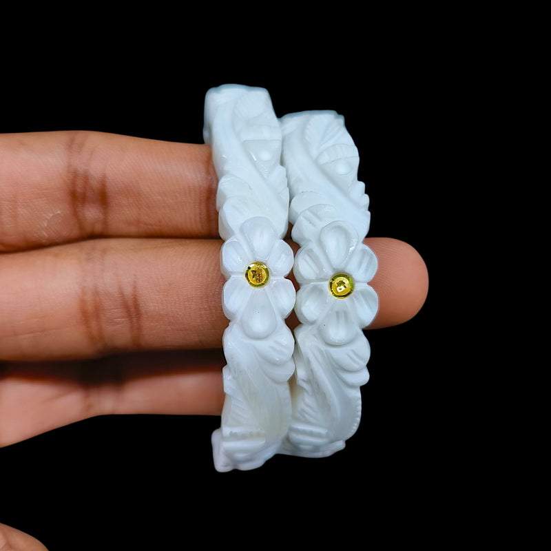 GSB9K- (EUCUBE)-(VHK6PZ) (SIZE:23) (WGT: 0.230 GM APPROX) BIS CERTIFIED HUID HALLMARK 375 9KT GOLD SAKHA BADHANO 1 PAIR FOR WOMEN NOT FOR REGULAR USE.