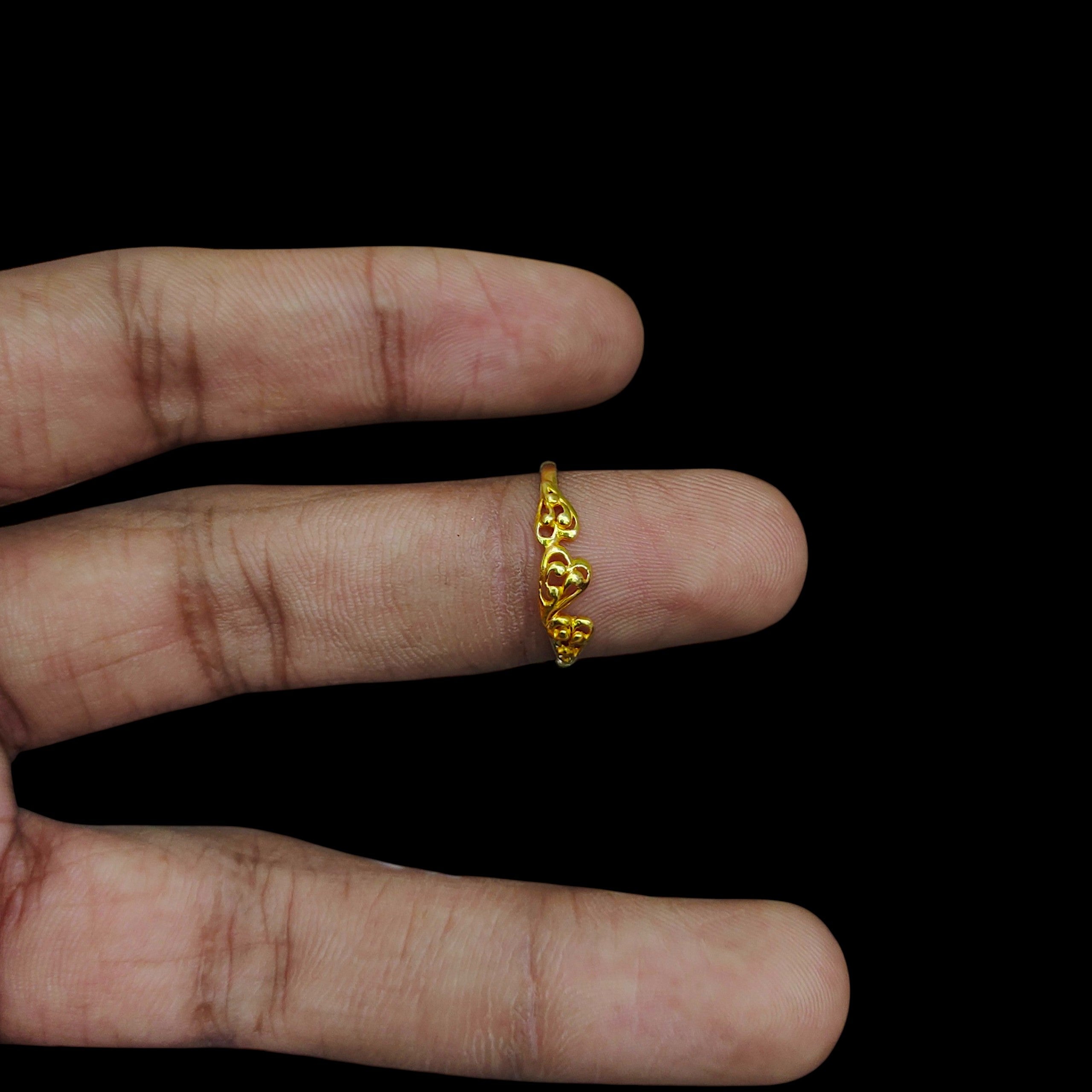 LADIES RING- (SIZE: 16) WGT: 0.780 GM APPROX 14KT HALLMARK GOLD RING FOR WOMEN 1 PIECE.