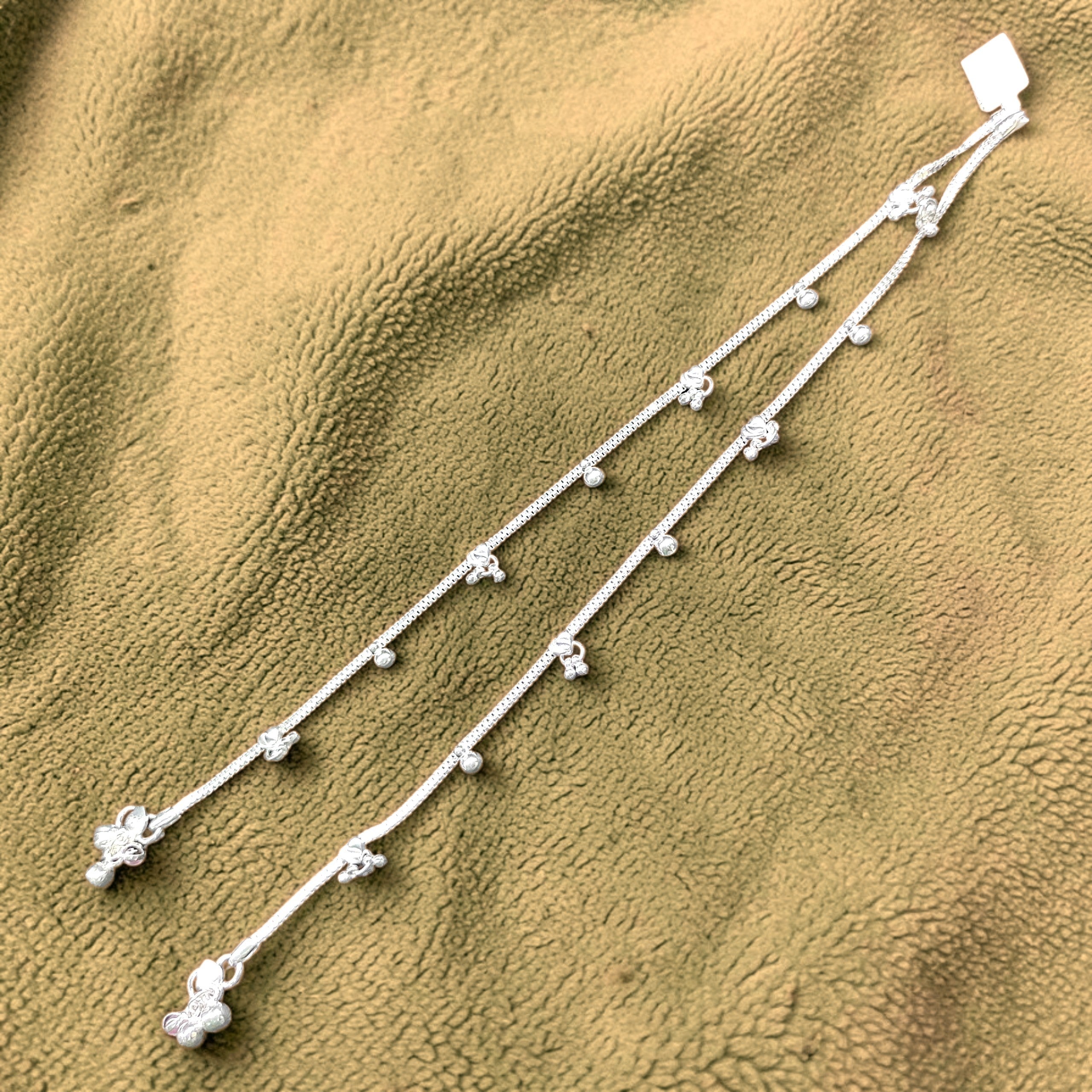 SILVER PAYEL- (WGT: 20.500 GM APPROX) BIS HALLMARK 925 SILVER PAYEL (ANKLET) 1 PAIR LENGTH: 10 INCH FOR WOMEN.
