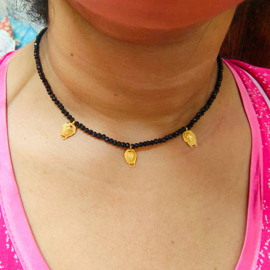 (CHALLENGE ON PRICE) TRJ WGT: 0.300 GM APPROX (50 TONCH) KDM GOLD KULO DESIGN SELIHAR 1 PIECE WITH BLACK CRYSTAL (16 INCH) FOR GIFT PURPOSE.