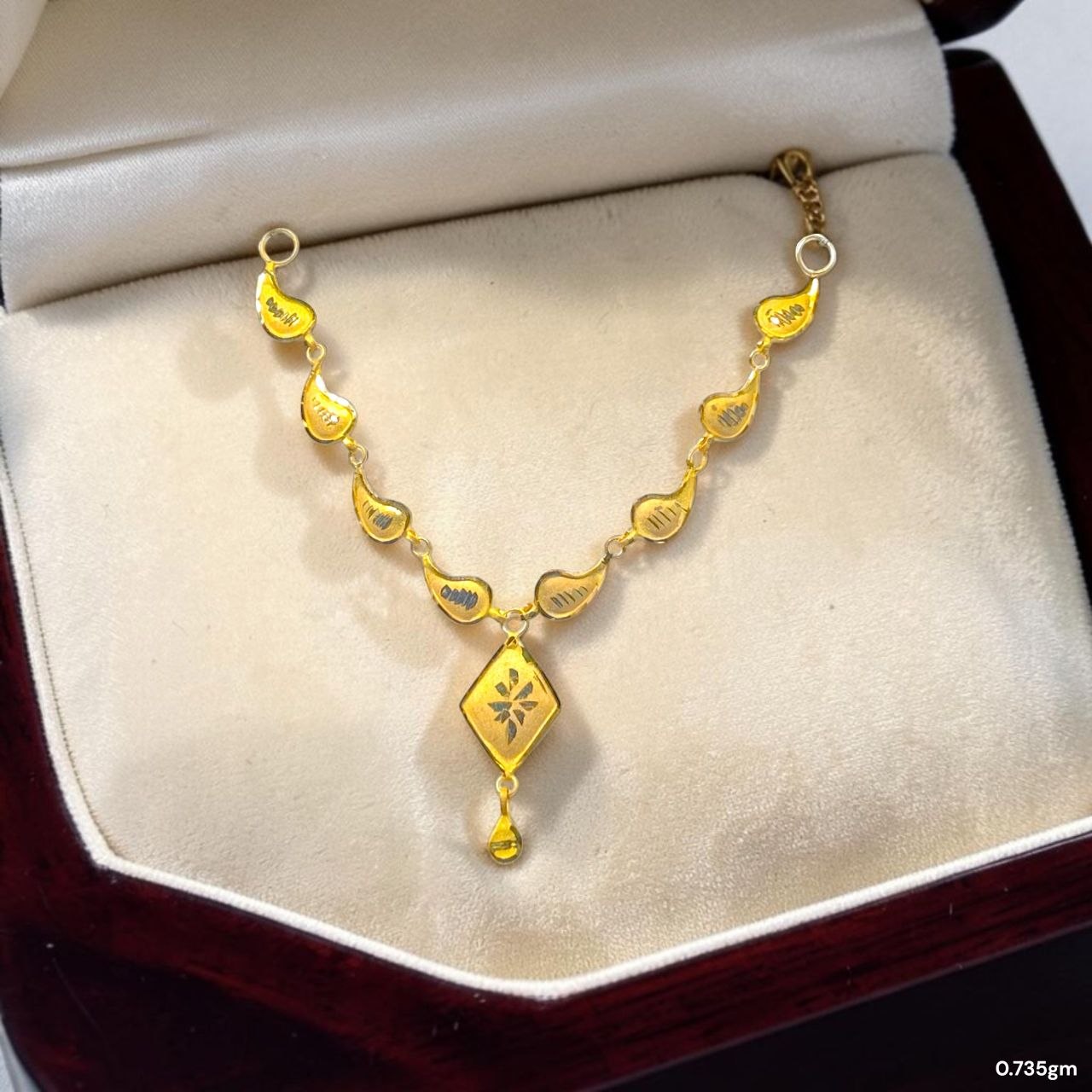 GOLD CHOKER NECKLACE-(WGT: 0.735 GM APPROX) BIS CERTIFIED HUID HALLMARK 9KT GOLD NECKLACE 1 PIECE FOR WOMEN.