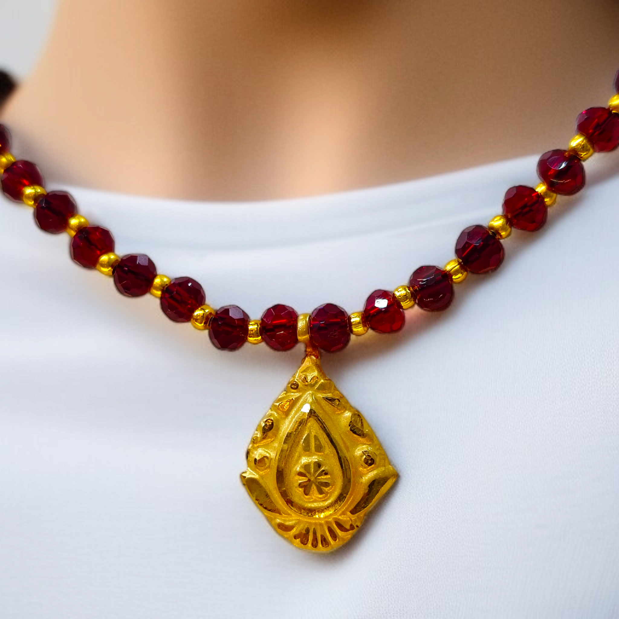 (GML) FLORAL DESIGN (WGT: 0.200 GM APPROX) KDM GOLD LOCKET 1 PIECE WITH TASSEL (50 TONCH) BEST FOR GIFT IN MARRIAGE.