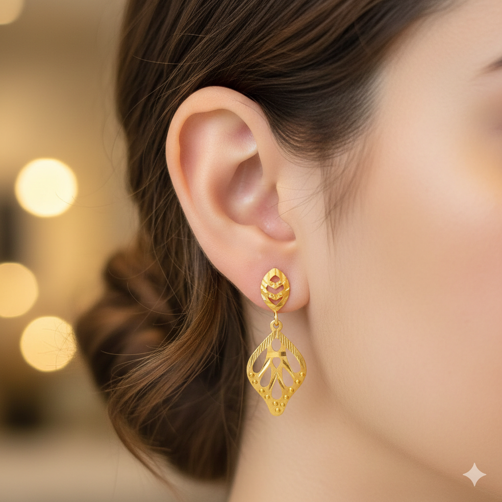 GOLD EARRINGS- WGT: 0.650 GM APPROX BIS CERTIFIED HUID HALLMARK 9KT GOLD EARRINGS 1 PAIR FOR WOMEN.
