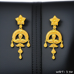 TRJ WGT: 3.710 GM APPROX HUID HALLMARK 22KT GOLD EARRINGS KANBALA 1 PAIR FOR WOMEN.