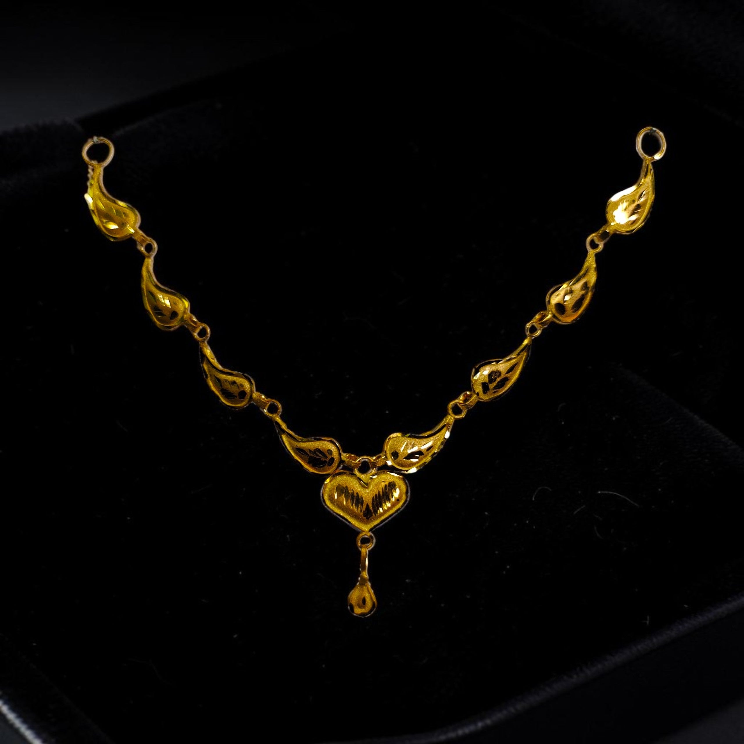 GOLD CHOKER NECKLACE-(WGT: 0.675 GM APPROX) BIS CERTIFIED HUID HALLMARK 9KT GOLD NECKLACE 1 PIECE FOR WOMEN.