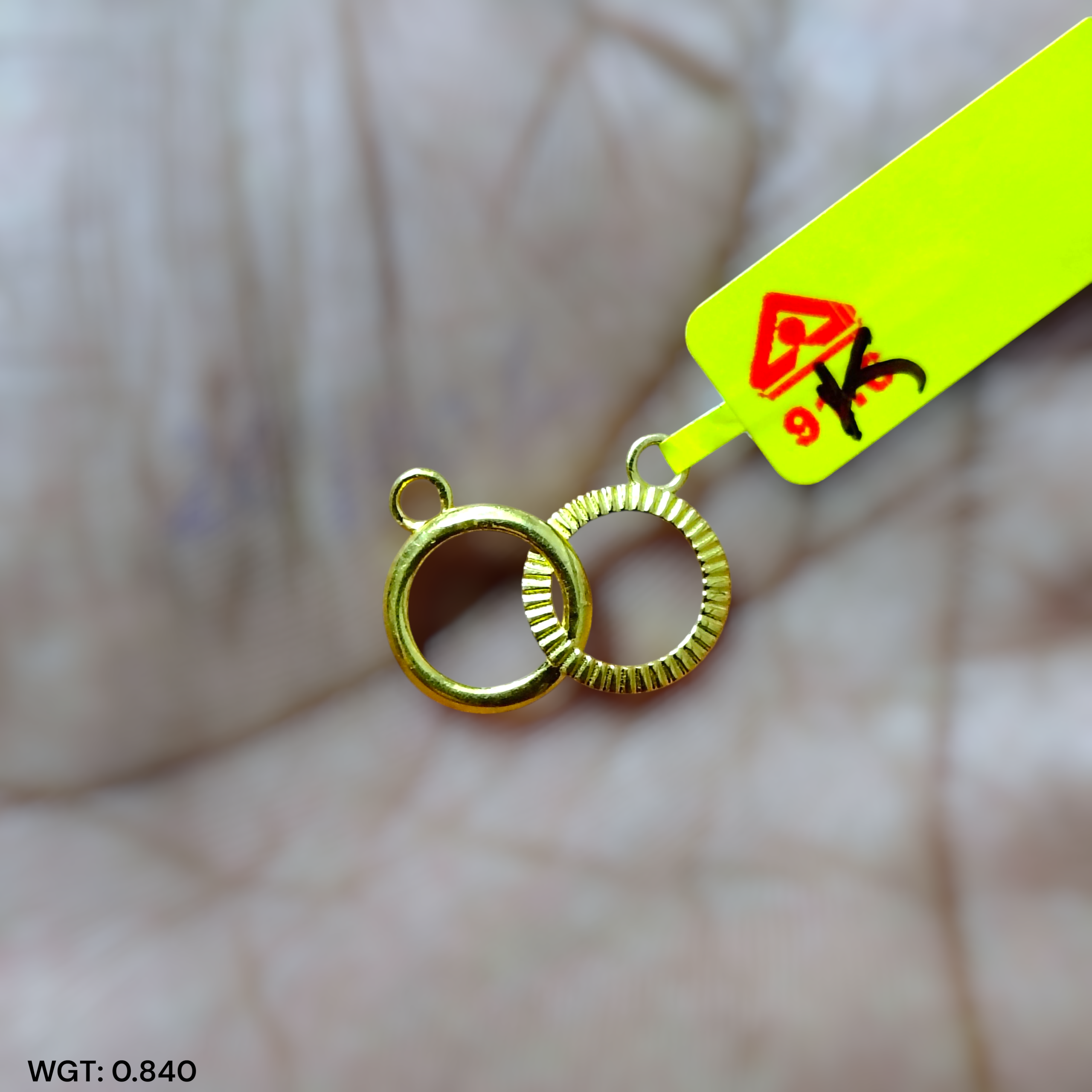 (GPM9) TRJ WGT: 0.840 GM APPROX BIS CERTIFIED HUID HALLMARK 9KT GOLD PENDANT FOR WOMEN 1 PIECE FOR REGULAR USE.