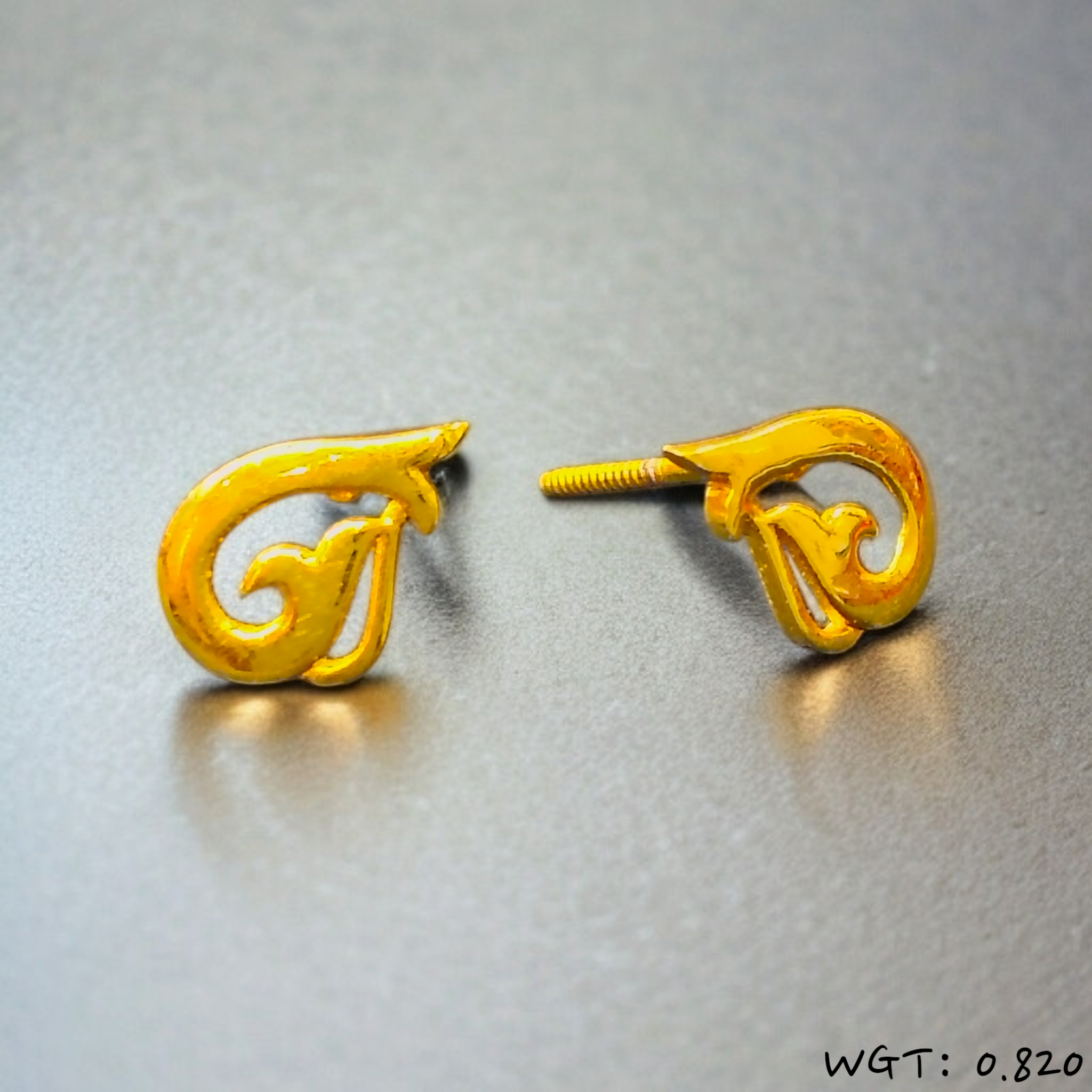 (GSE14) TRJ WGT: 0.820 GM APPROX 14KT HUID HALLMARK GOLD EAR STUD 1 PAIR FOR REGULAR USE.