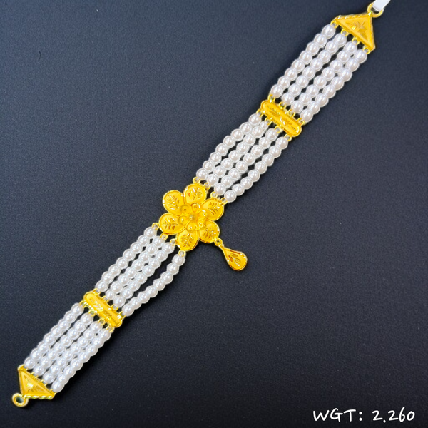 TRJ WGT: 2.260 GM APPROX 22KT HALLMARK HUID GOLD MOTI CHOKER 1 PIECE WITH ADJUSTABLE TASSEL.