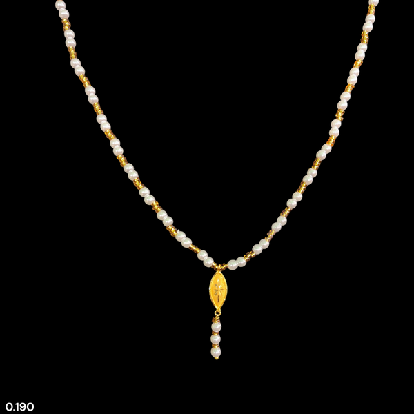 GOLD LOCKET- WGT: 0.190 GM APPROX BIS CERTIFIED HUID HALLMARK 22KT GOLD MOTI LOCKET 1 PIECE FOR WOMEN (WITH PUTI CHAIN).