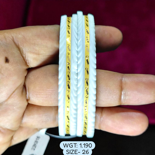 TRJ (SIZE: 26) WGT: 1.190 GM APPROX HUID HALLMARK 22KT GOLD SAKHA BANGLES 1 PAIR DESIGN FOR REGULAR USE.