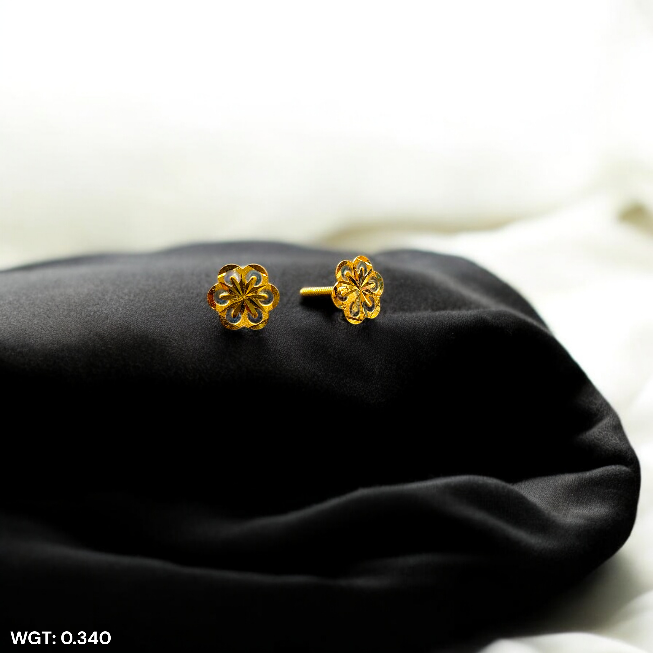 (GSE9) TRJ BABY TOPS WGT: 0.340 GM APPROX BIS CERTIFIED HUID HALLMARK 9KT GOLD STUD EARRINGS FOR WOMEN 1 PAIR FOR REGULAR USE.