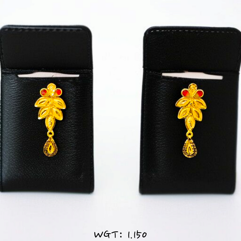 RAJLAXMI WGT: 1.150 GM APPROX HUID HALLMARK 916 22KT GOLD EAR TOPS STUD 1 PAIR FOR REGULAR USE.