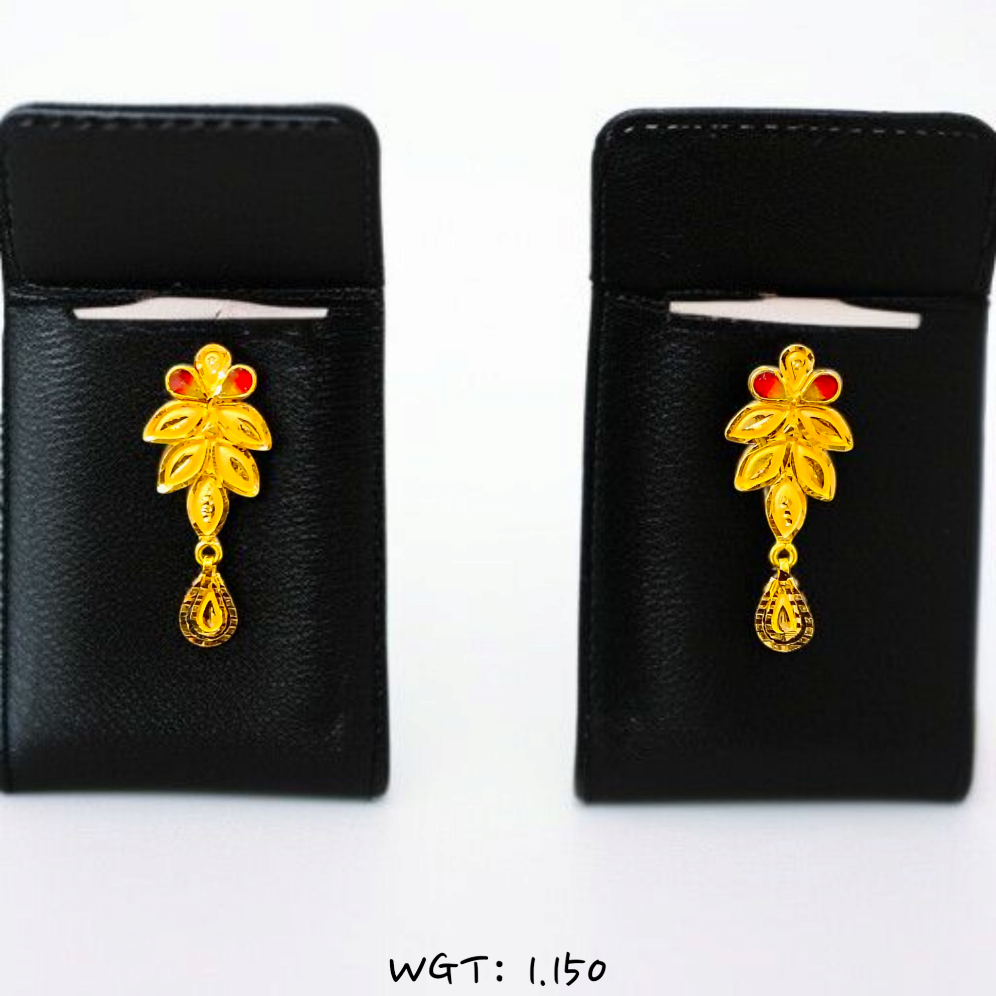 (GSE22) RAJLAXMI WGT: 1.150 GM APPROX HUID HALLMARK 916 22KT GOLD EAR TOPS STUD 1 PAIR FOR REGULAR USE.
