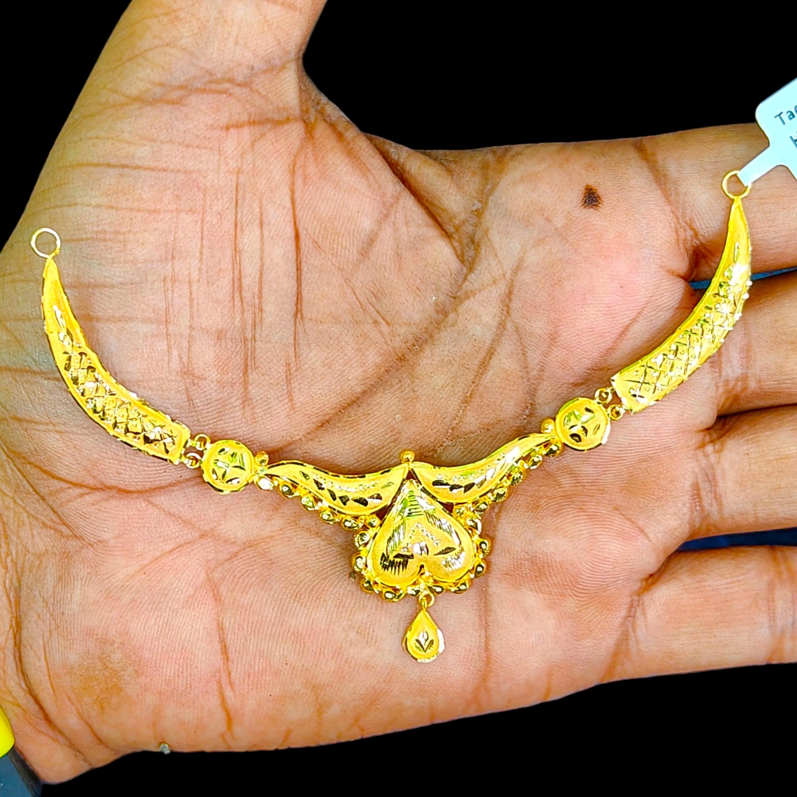 GOLD NECKLACE- BIS CERTIFIED HUID HALLMAR 916 22KT GOLD NECKLACE CHOKER (WGT: 2.580 GM) 1 PIECE FOR WOMEN.