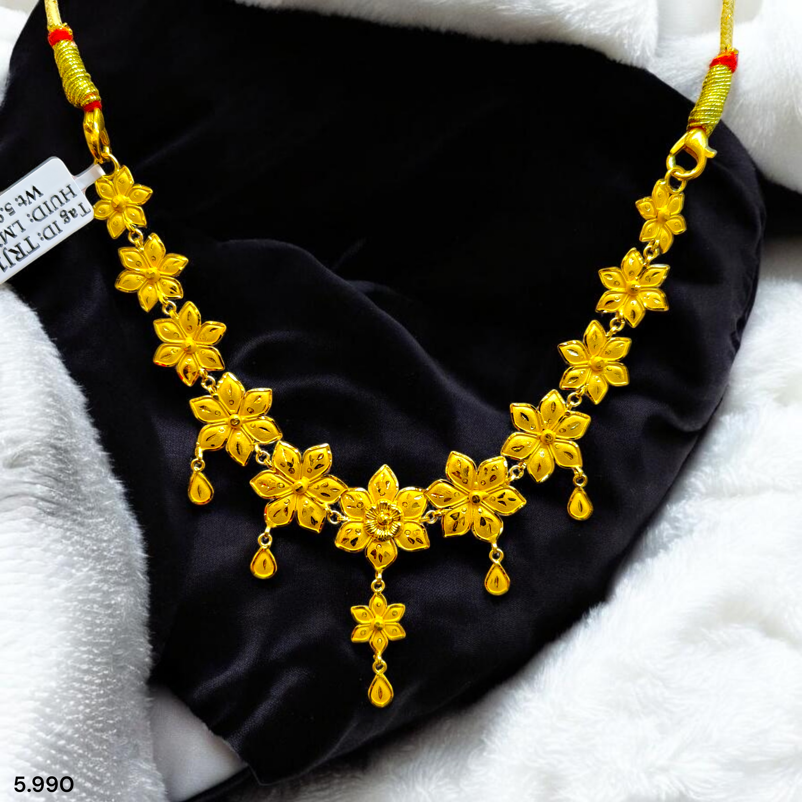 GOLD CHOKER NECKLACE- WGT: 5.990 BIS CERTIFIED HUID HALLMARK 916 22KT GOLD NECKLACE 1 PIECE WITH FREE ADJUSTABLE TASSEL FOR WOMEN.