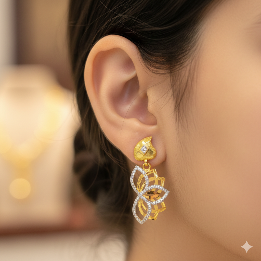 GOLD EARRINGS- WGT: 1.440 GM APPROX BIS CERTIFIED HUID HALLMARK 9KT GOLD EARRINGS 1 PAIR FOR WOMEN.